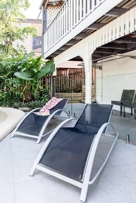 'The Rest' Stunning Noosa Family Beach Cottage Noosa Heads
