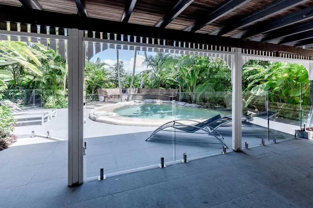 Hébergement de vacances 'The Rest' Stunning Noosa Family Beach Cottage