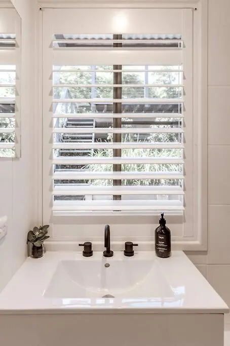 'The Rest' Stunning Noosa Family Beach Cottage 0*, Noosa Heads Australie