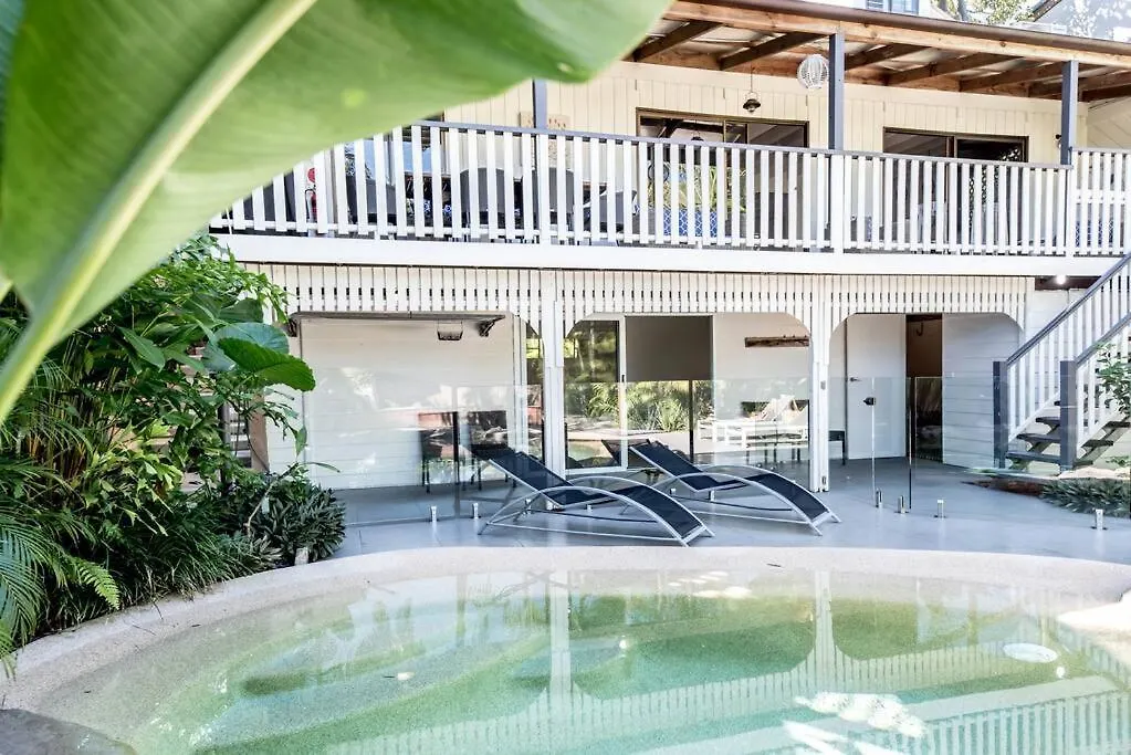 Hébergement de vacances 'The Rest' Stunning Noosa Family Beach Cottage Australie