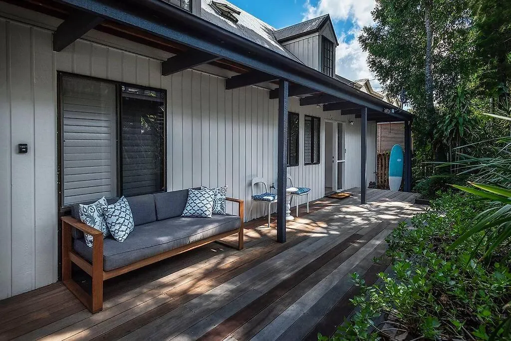Hébergement de vacances 'The Rest' Stunning Noosa Family Beach Cottage Australie