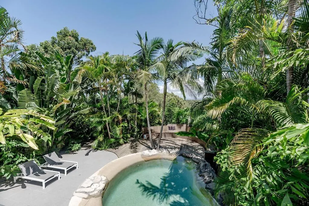 Hébergement de vacances 'The Rest' Stunning Noosa Family Beach Cottage
