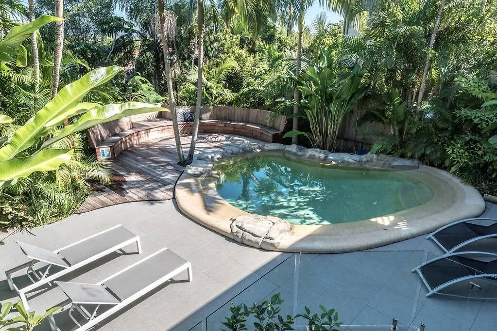 'The Rest' Stunning Noosa Family Beach Cottage Holiday home Noosa Heads
